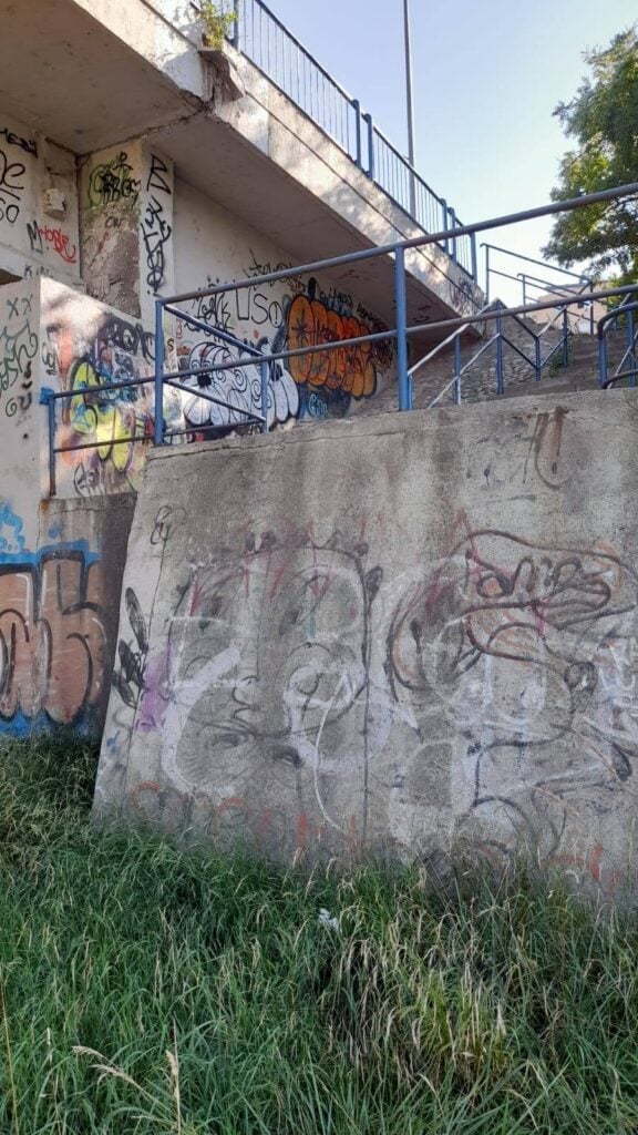 scări pod Ștefan cel Mare