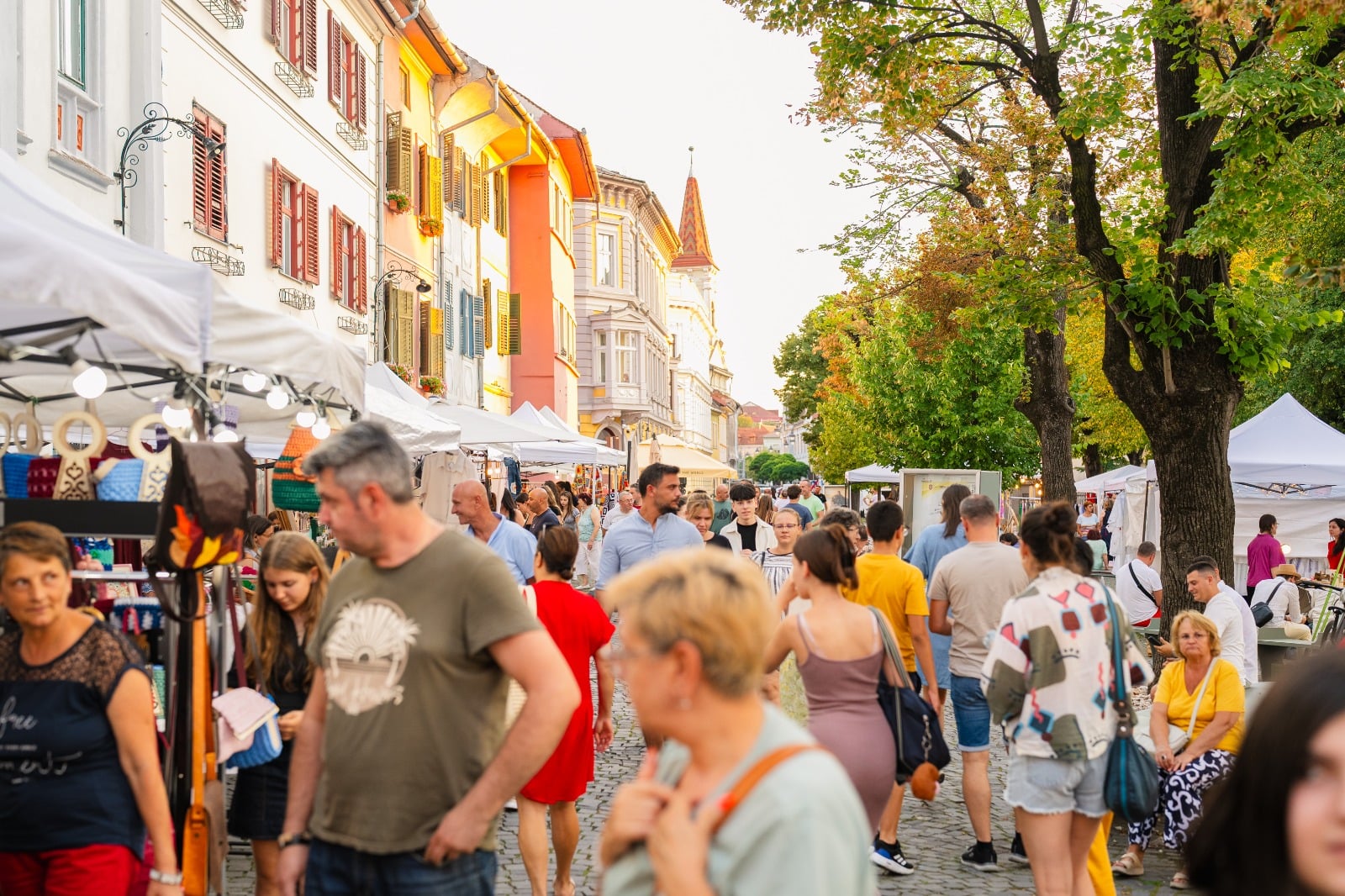 Piața Huet găzduiește, la finalul săptămânii, o nouă ediție a festivalului Creative Buzz. Foto: Creative Buzz