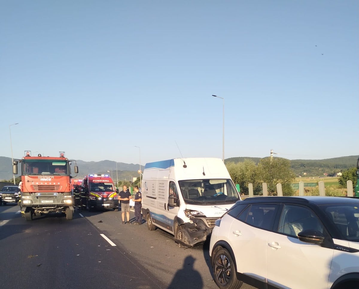 Accident pe A1/Foto: ISU Sibiu