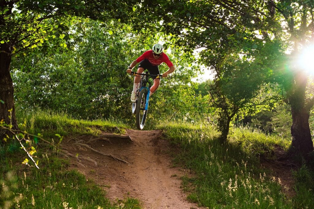 Traseul Lung și cel Epic sunt destinate sportivilor licențiați și amatorilor competitivi. Foto: Epic Măgura Trails