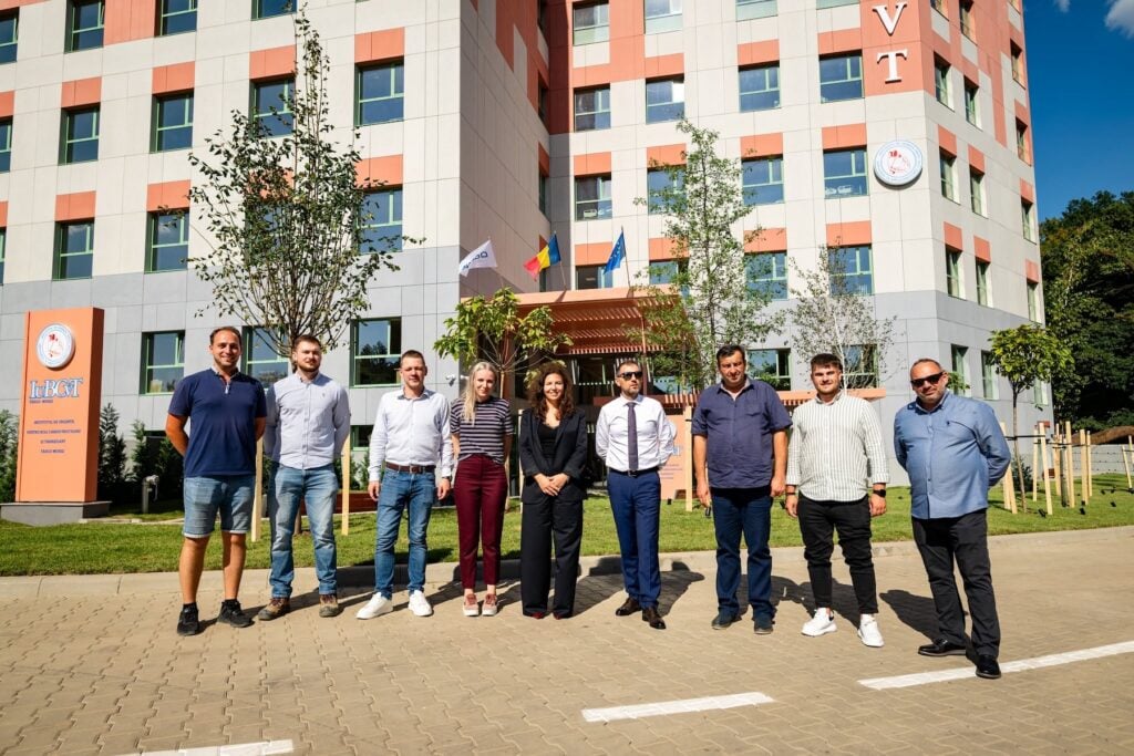 O parte din echipa Con-A care a condus șantierul noului spital din Târgu Mureș. Foto: Con-A