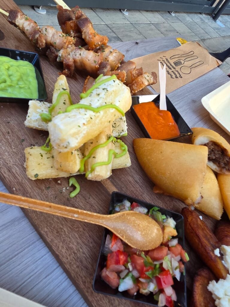 manzare amaizing restaurant