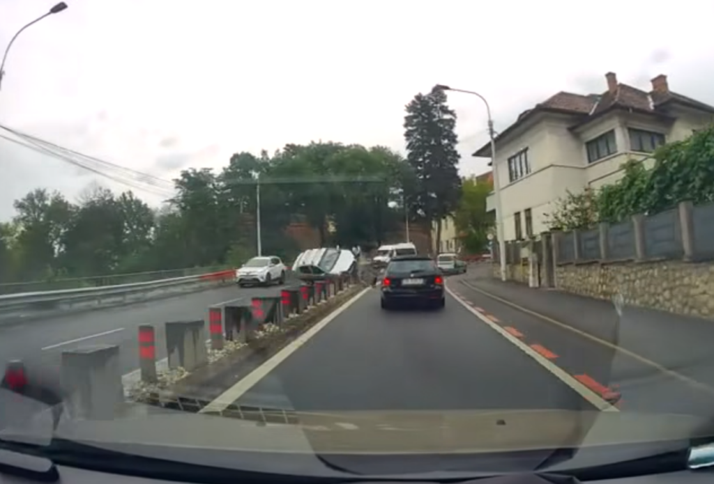 Momentul accidentului din 8 iulie, surprins de o cameră de bord. Sursa: Captură video / Facebook Minunile Sibiului