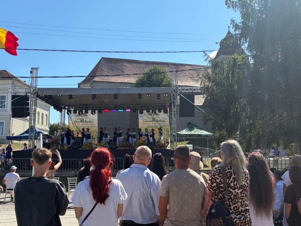 zilele comunei sura
