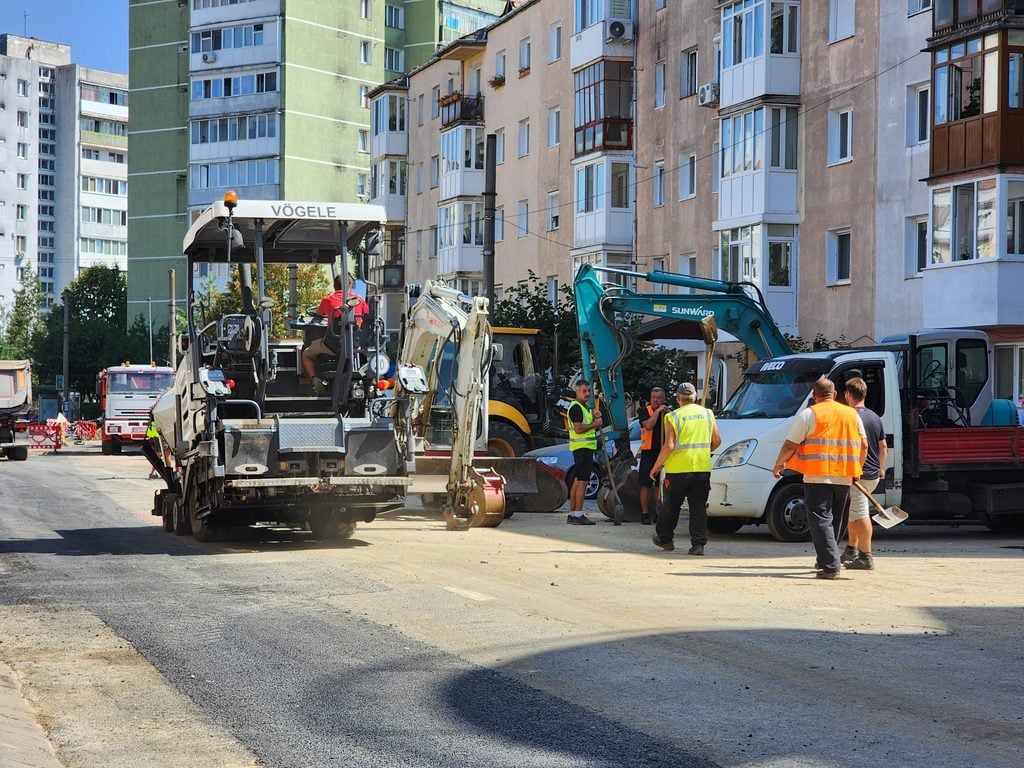 șantier strada Rahovei capat cu Calea Cisnadiei