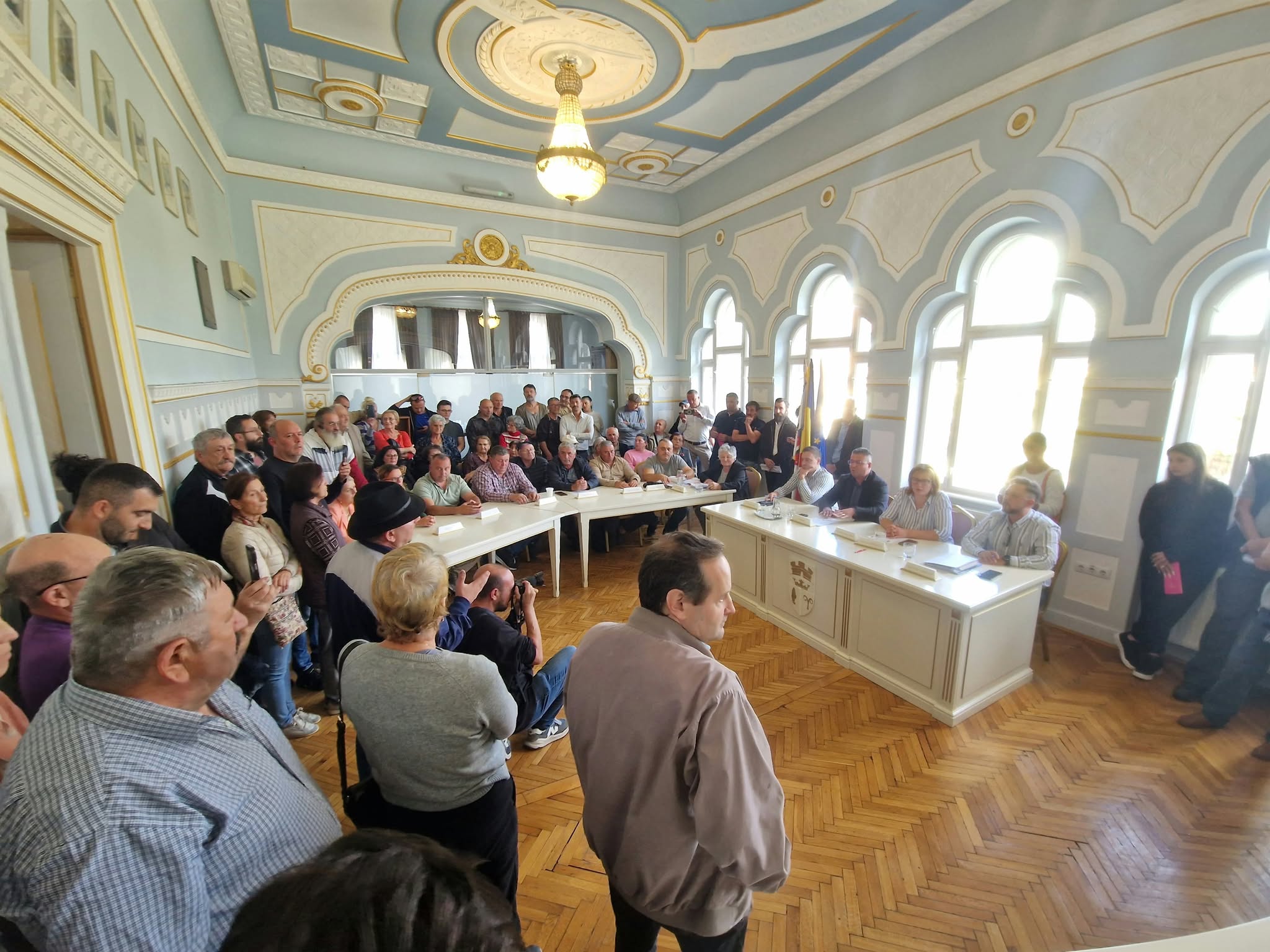 Consilierii din Săliște au respins în unanimitate proiectul fabricii