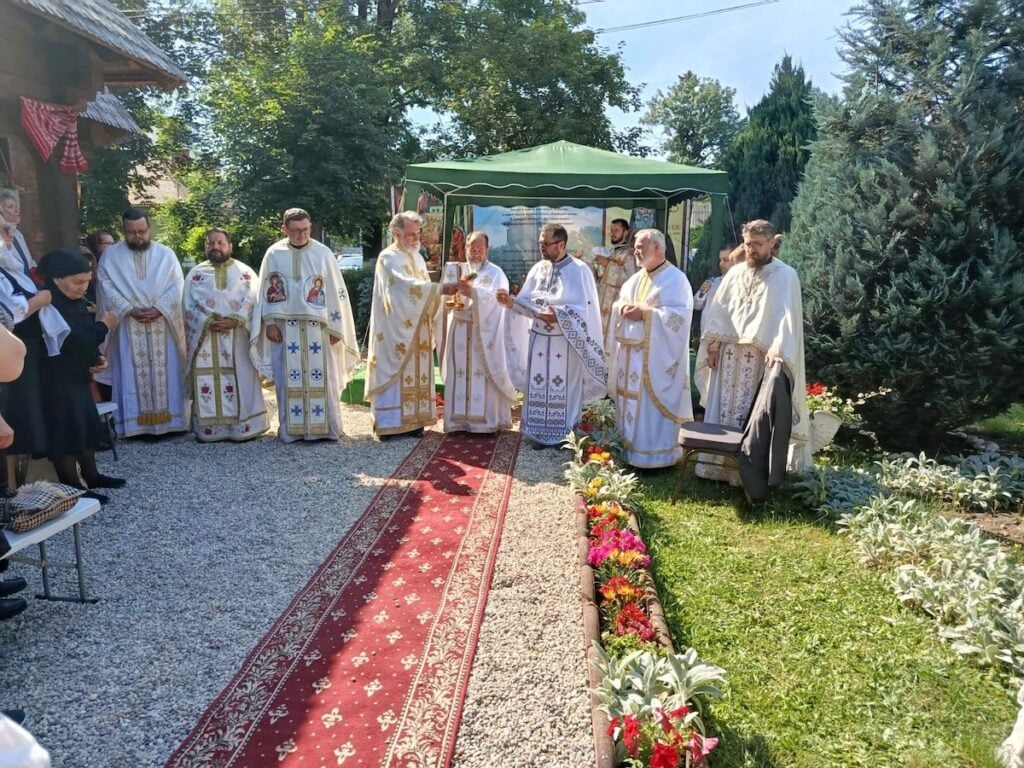 Hram biserica spital4