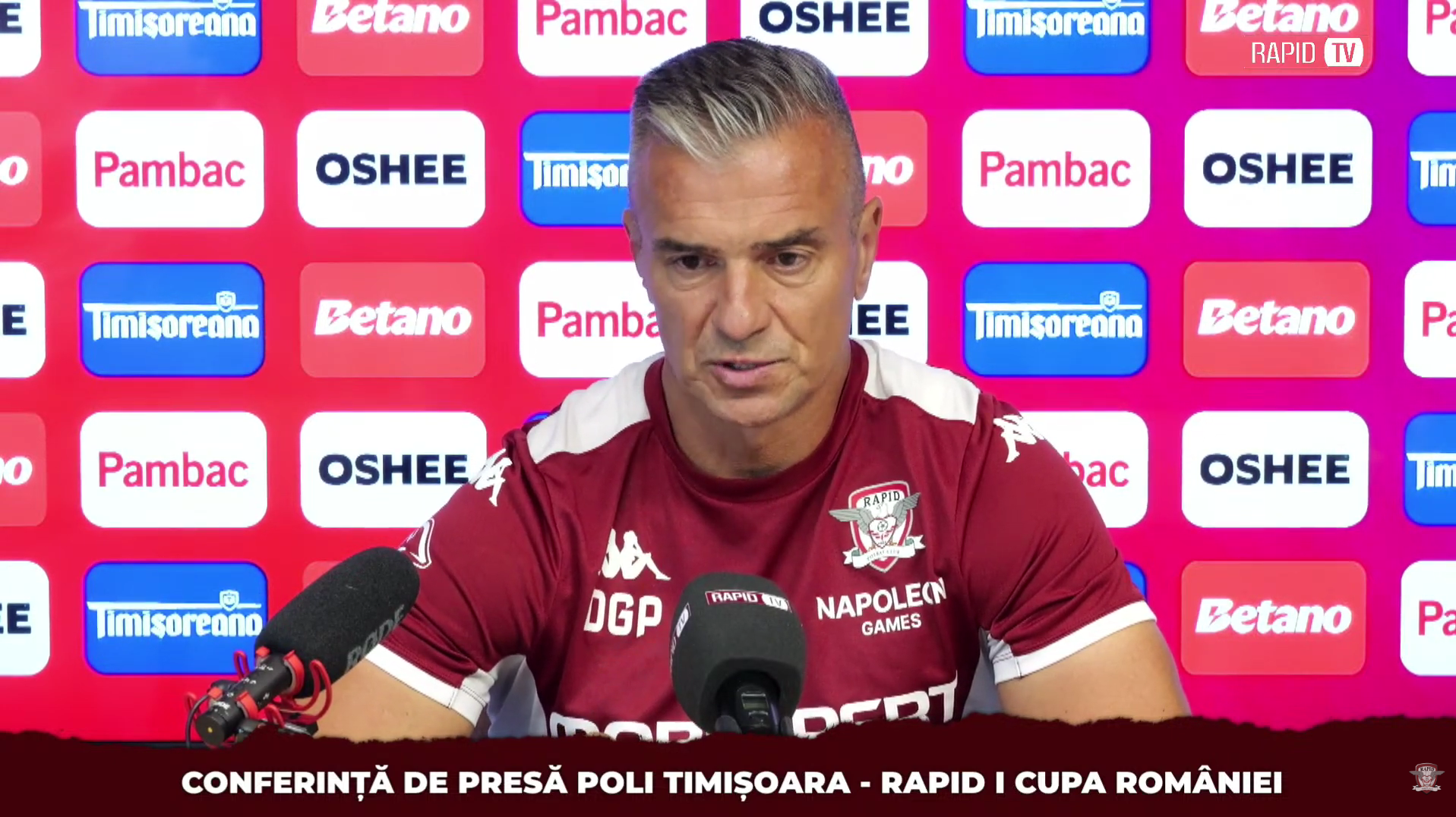 Daniel Pancu, în timpul conferinței de presă de la Mercure Sibiu Arsenal. Foto: Rapid TV