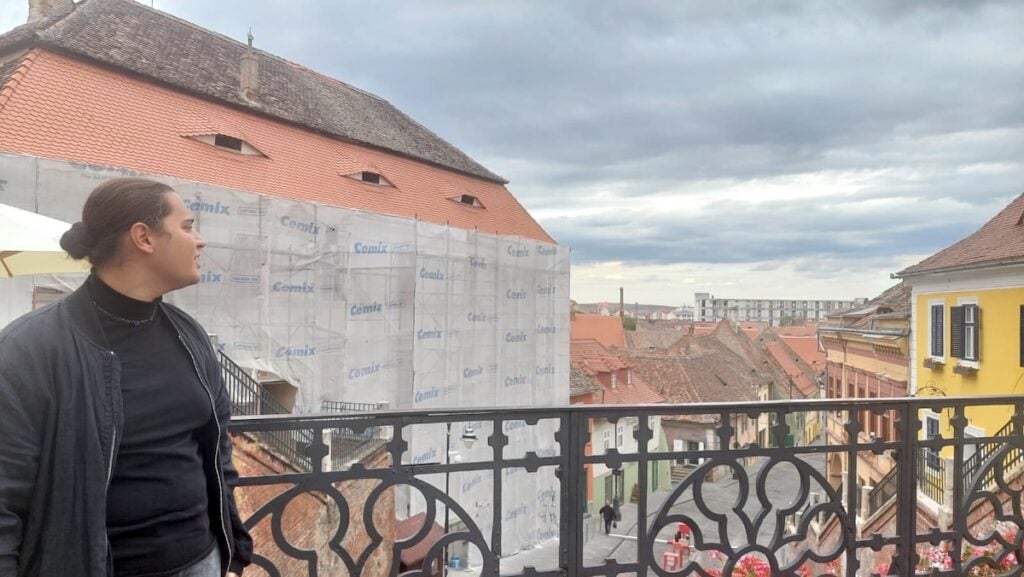 Vedere de pe Podul Minciunilor către fosta fabrică Independența