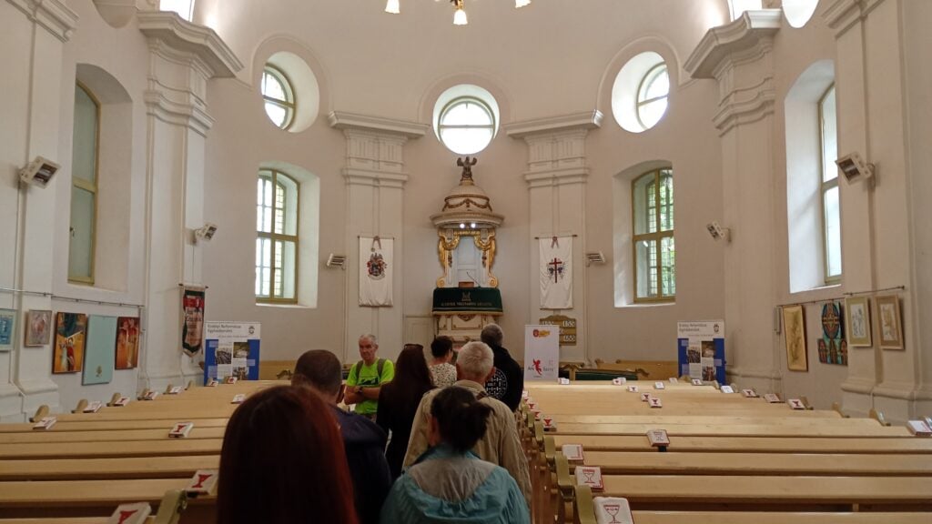 Interiorul Bisericii Reformate Calviniste din Sibiu. Foto: turnulsfatului.ro