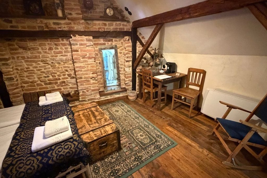 Interiorul unei camere a pensiunii Michelsberger Haus