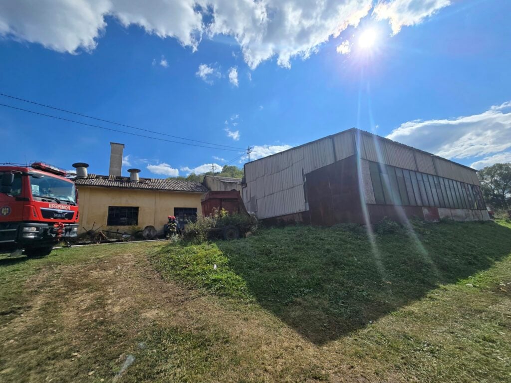 În urma incendiului nu au fost înregistrate victime. Foto: ISU Sibiu