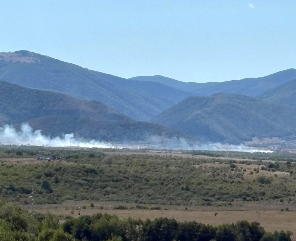 Incendiul este vizibil din parcul Belvedere