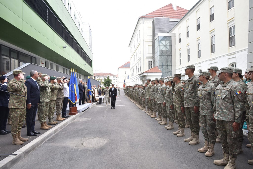 Radu Miruță a vorbit vineri, la Sibiu, și despre importanța centrului NATO din oraș. Foto Silvana Armat / Turnulsfatului.ro