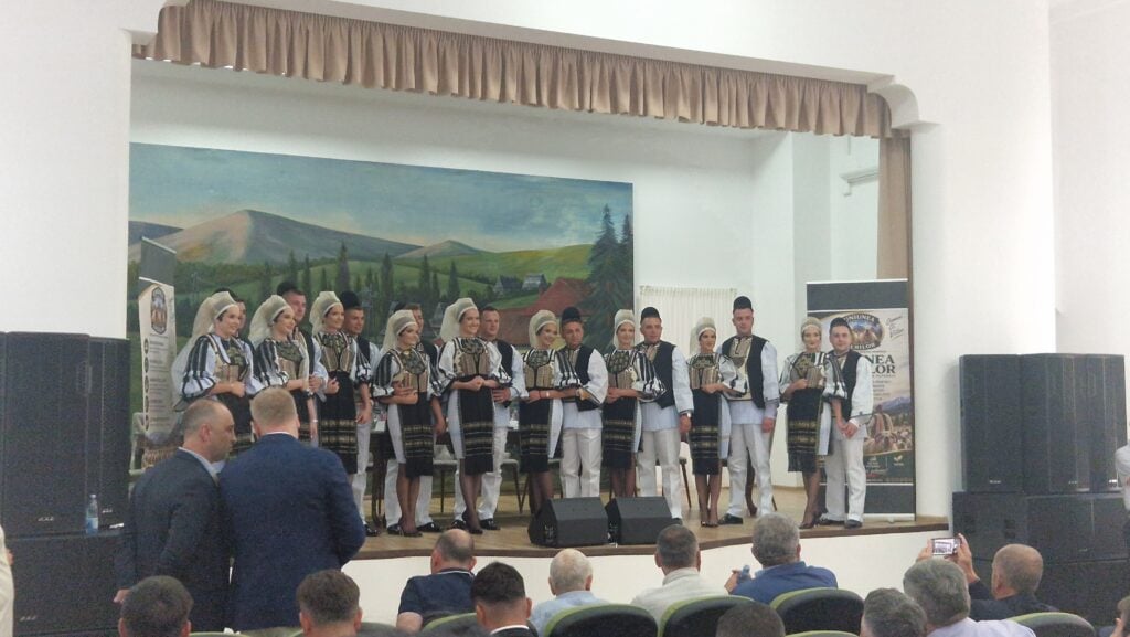 parada mireselor poiana sibiului
