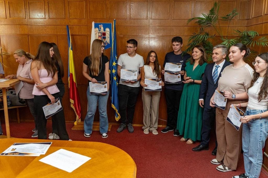 premii elevi medias publicitate foto primaria6