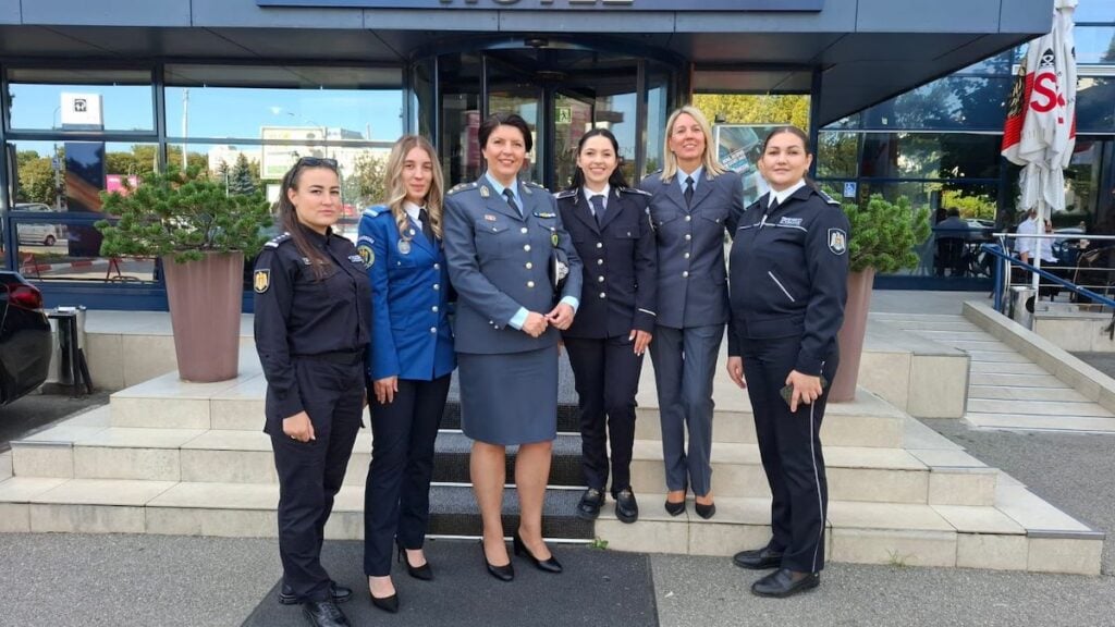 reuniune intalnire femei politiste foto IPJ 4