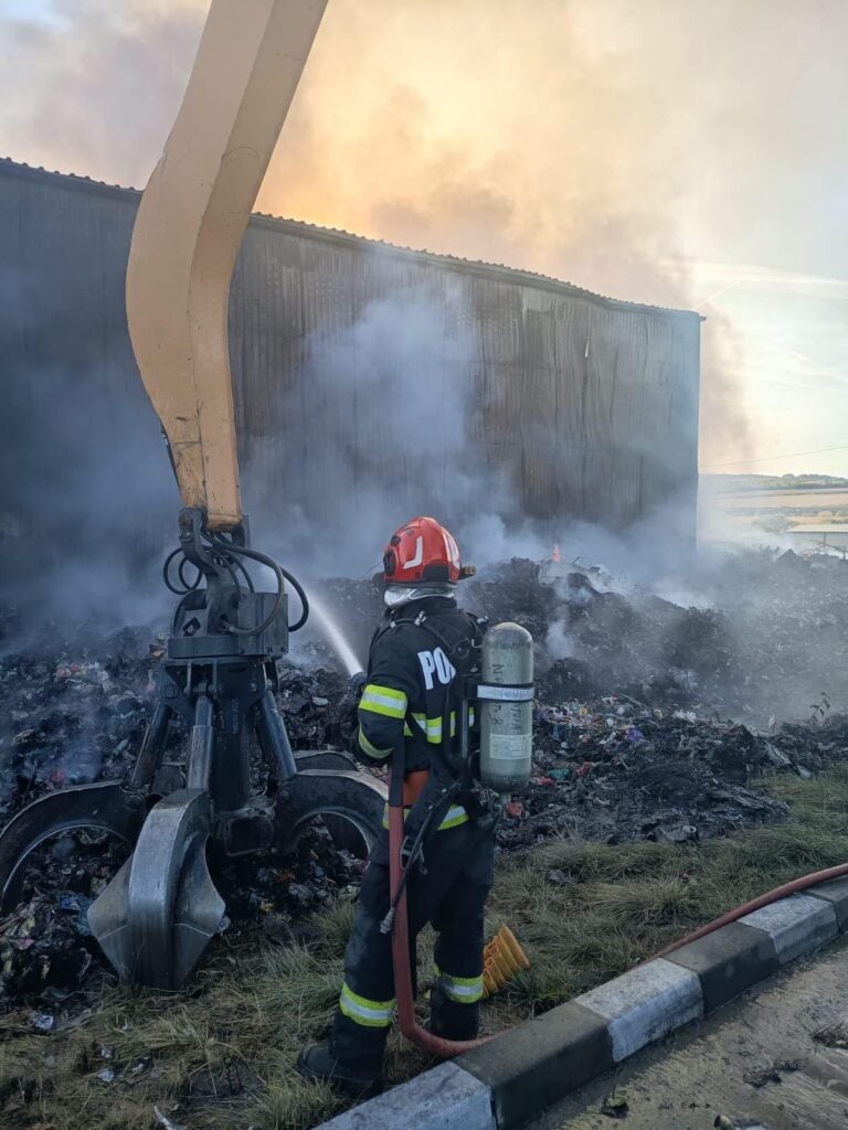 Incendiu statia de sortare3