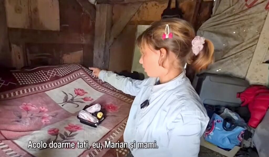 Antonia vrea să devină învățătoare. Foto: captură Kanal D