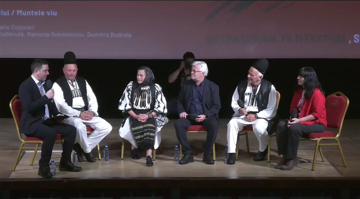 astra film discutii