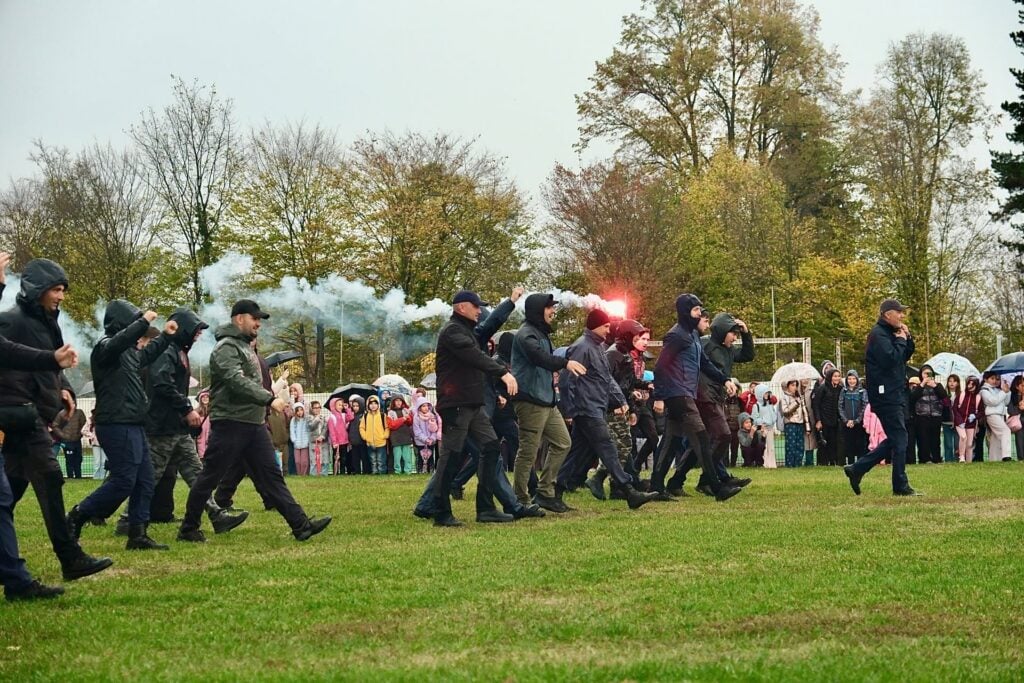 Manifestația simulată de polițiștii sibieni, la centrul chinologic. Foto: Centrul Chinologic „Dr. Aurel Greblea”