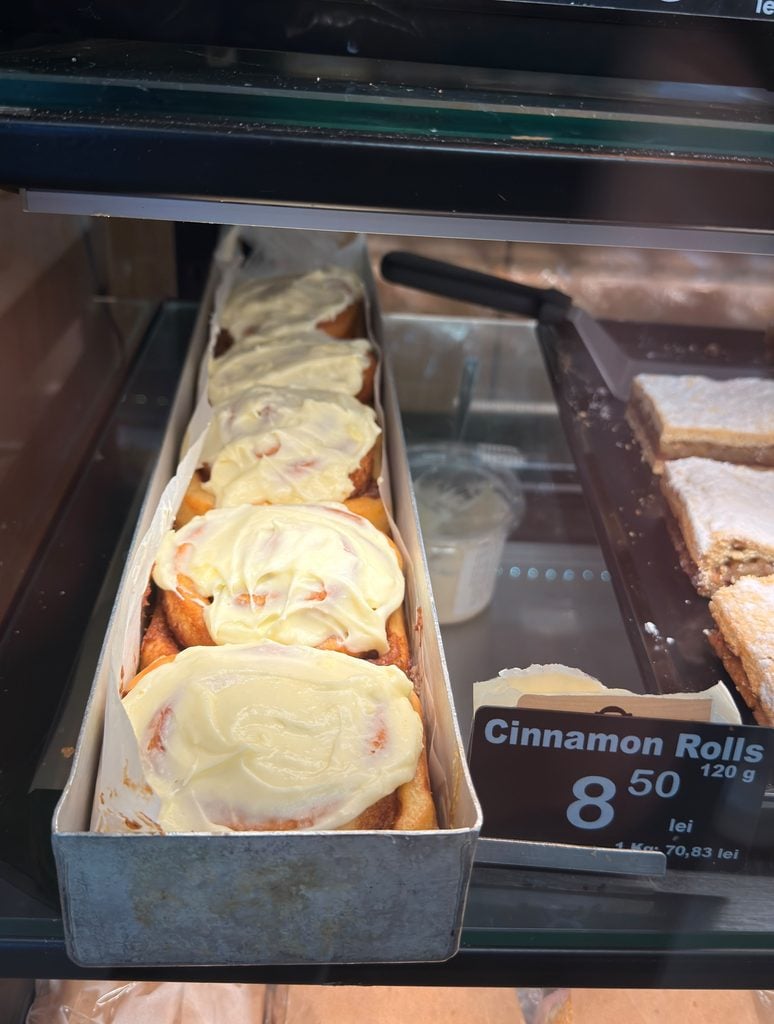 cinamon rolls1