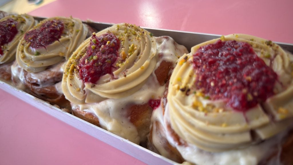 cinamon rolls3