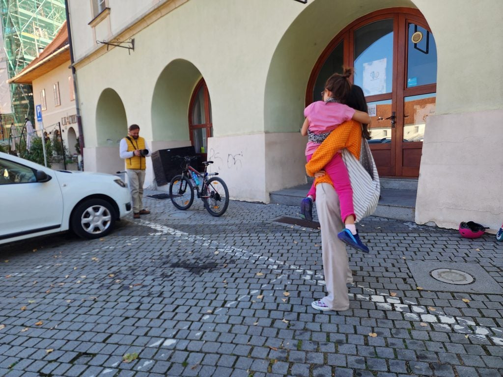 Corina folosește portretele anual ca imagini de profil pe rețelele sociale. Foto: turnulsfatului.ro