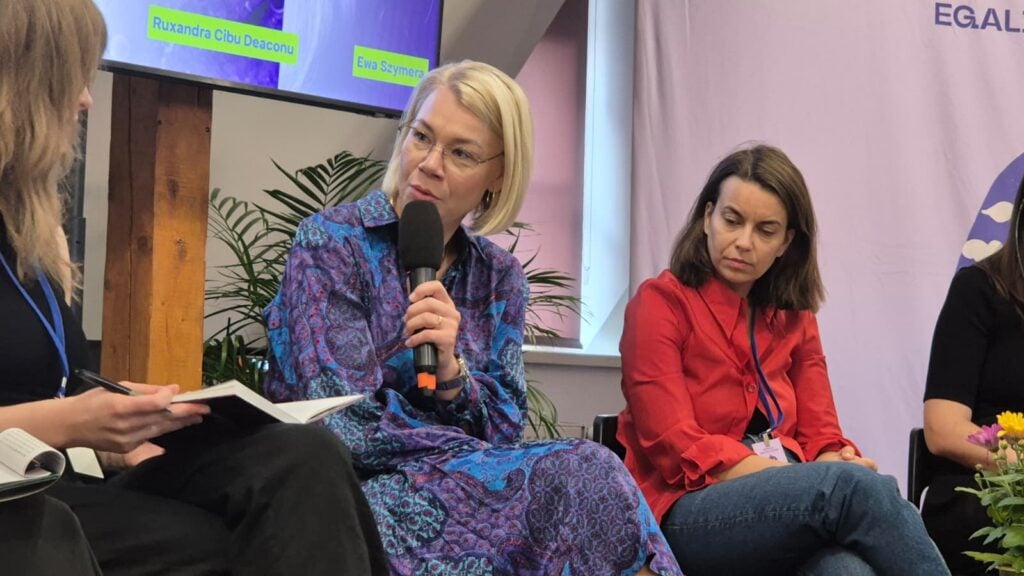 Ruxandra Cibu Deaconu a fost prezentă la discuția din cadrul festivalului. Foto: turnulsfatului.ro
