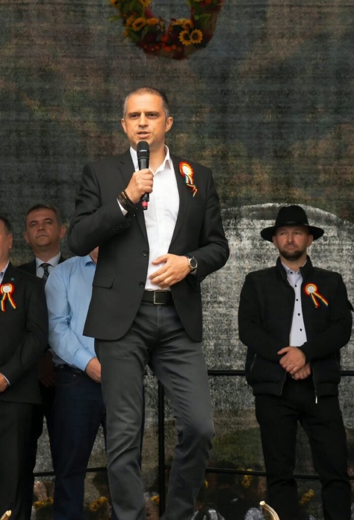 trif centenar rau sadului publicitate4